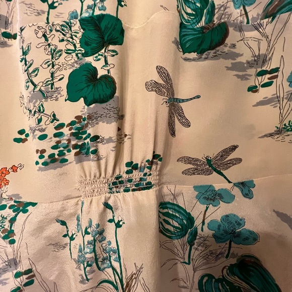 Anthropologie Floral Silk Blouse | Size 6 | V-Neck Flutter Sleeve Cream Top - Picture 9 of 10